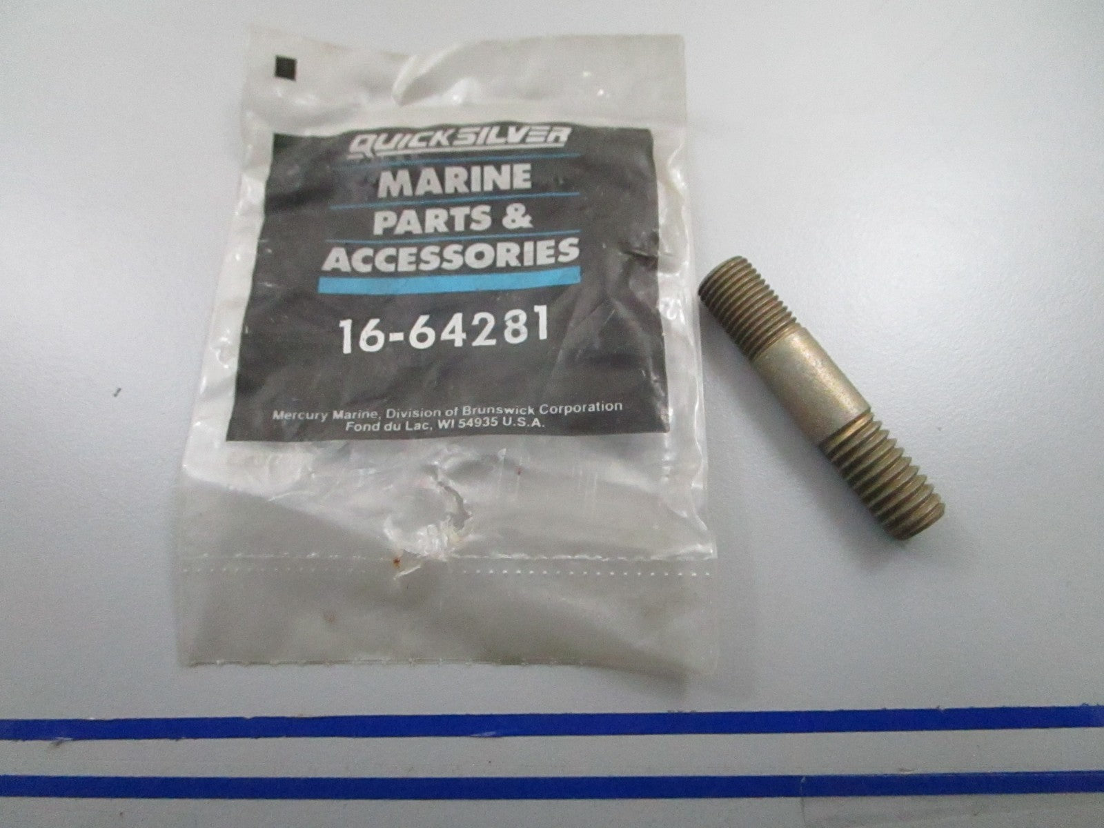 *NEW OEM* 0810 Mercury Quicksilver Stud 16-64281