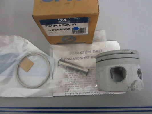 NEW OEM 396582 0396582 OMC Johnson Evinrude Piston & Ring Assy 0820