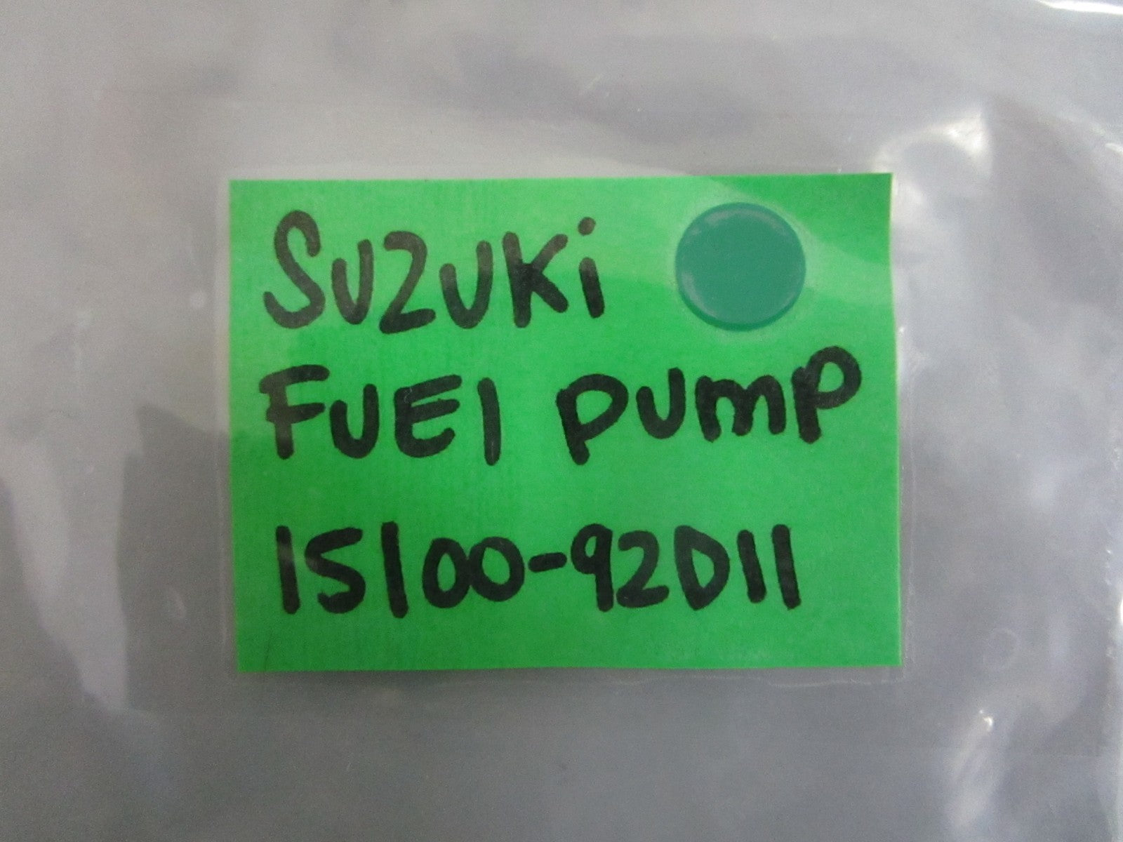 NEW OEM 15100-92D11 Suzuki Fuel Pump 0820