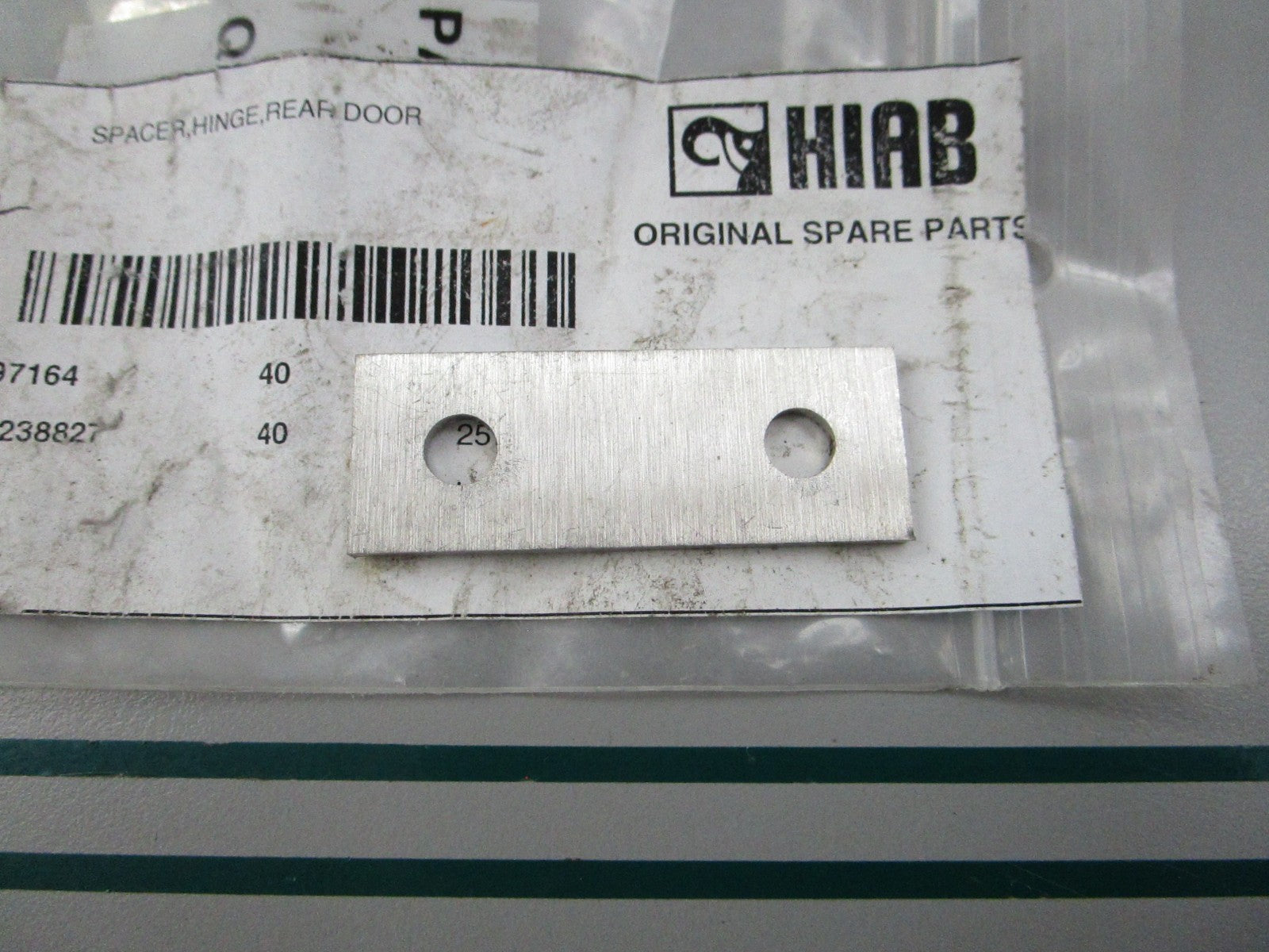 NEW OEM 509.100.0052 HIAB Rear Door Hinge Spacer 0810