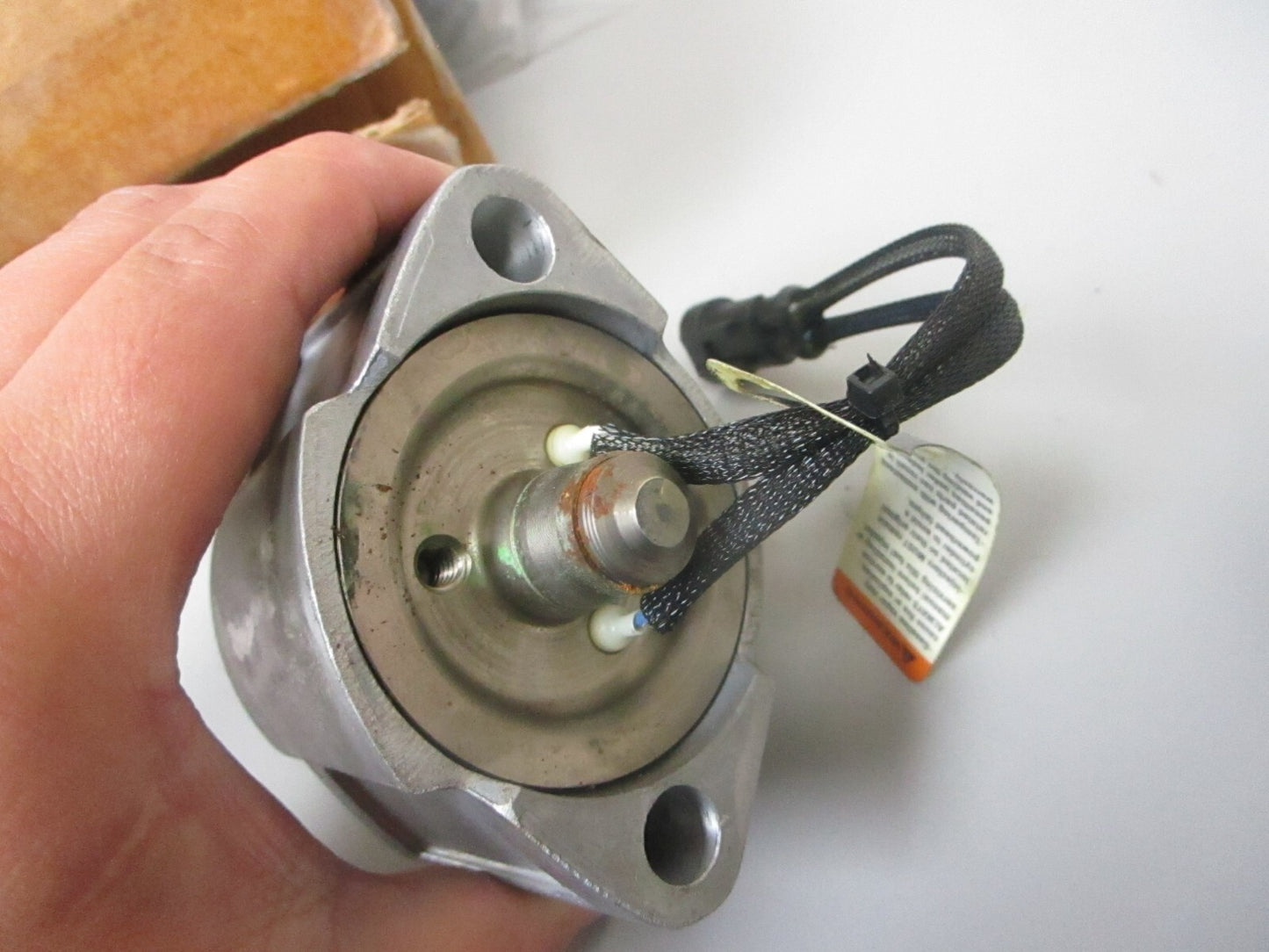 *NEW OEM* 0720 OMC Johnson Evinrude Fuel Injector Assembly 5008886