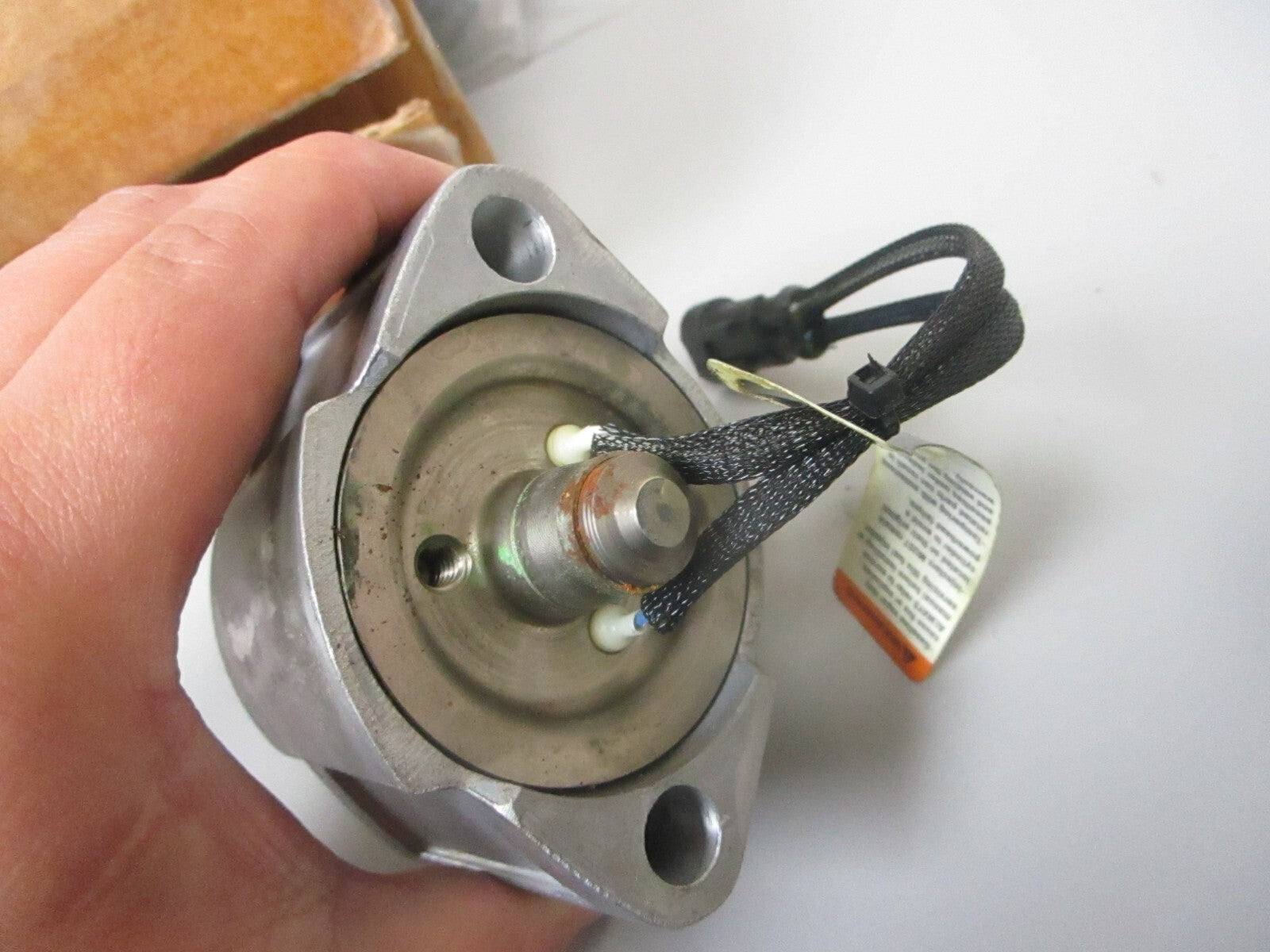 *NEW OEM* 0720 OMC Johnson Evinrude Fuel Injector Assembly 5008886