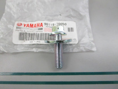 NEW OEM 90119-10050-00 Yamaha Bolt w/ Washer 0810