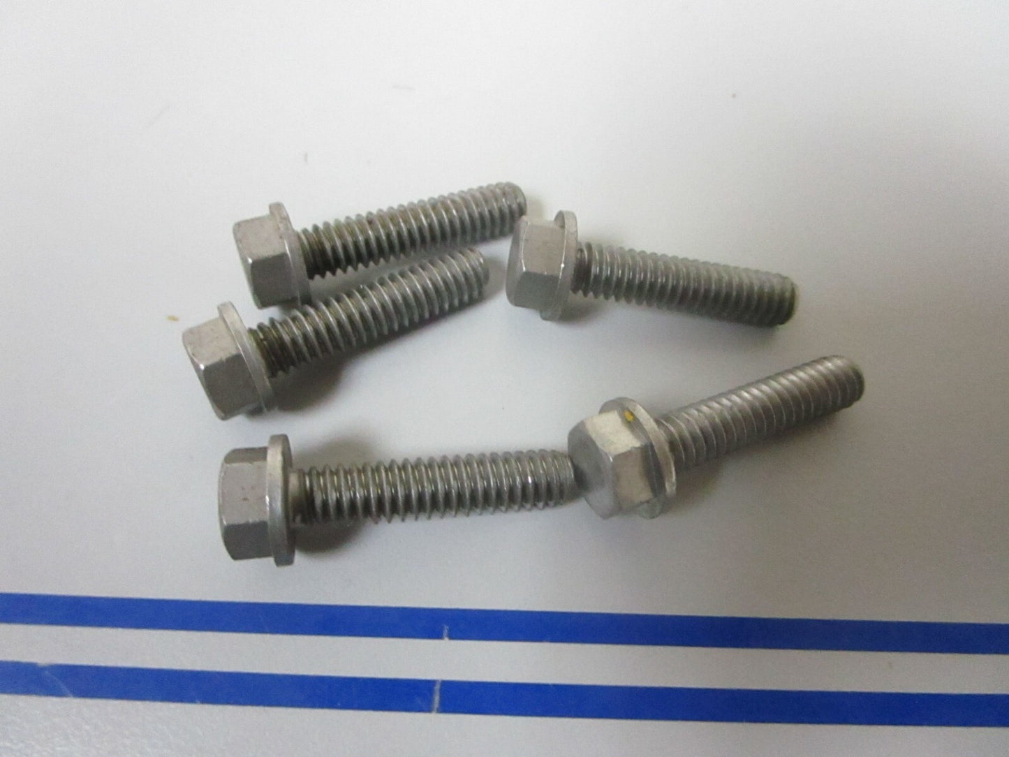 *NEW OEM* (LOT OF 5) 0770 OMC Johnson Evinrude Screw 308744 0308744
