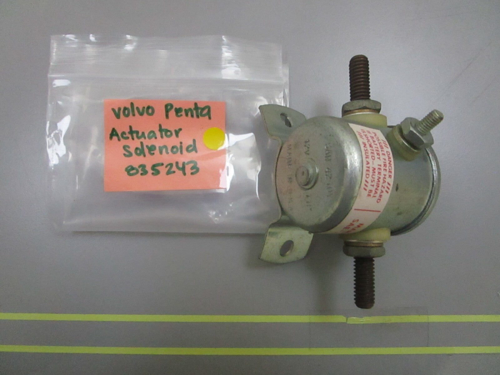 *NEW OEM* 0810 Volvo Penta Actuator Solenoid 825243