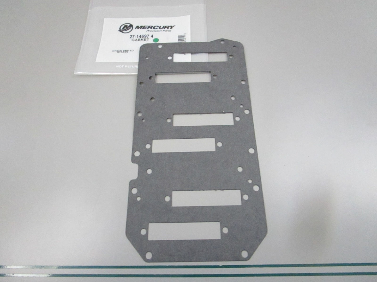 NEW OEM 27-14697 4 Mercury Quicksilver Gasket 0810