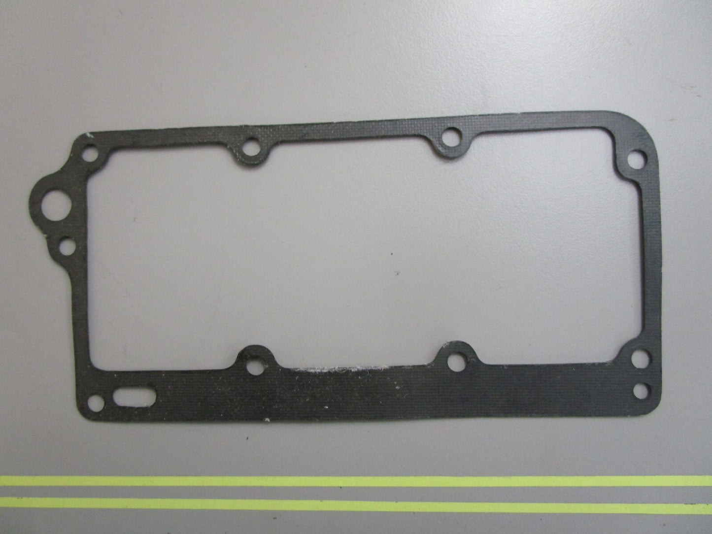 *NEW OEM* 0810 OMC Johnson Evinrude Gasket 203257 0203257
