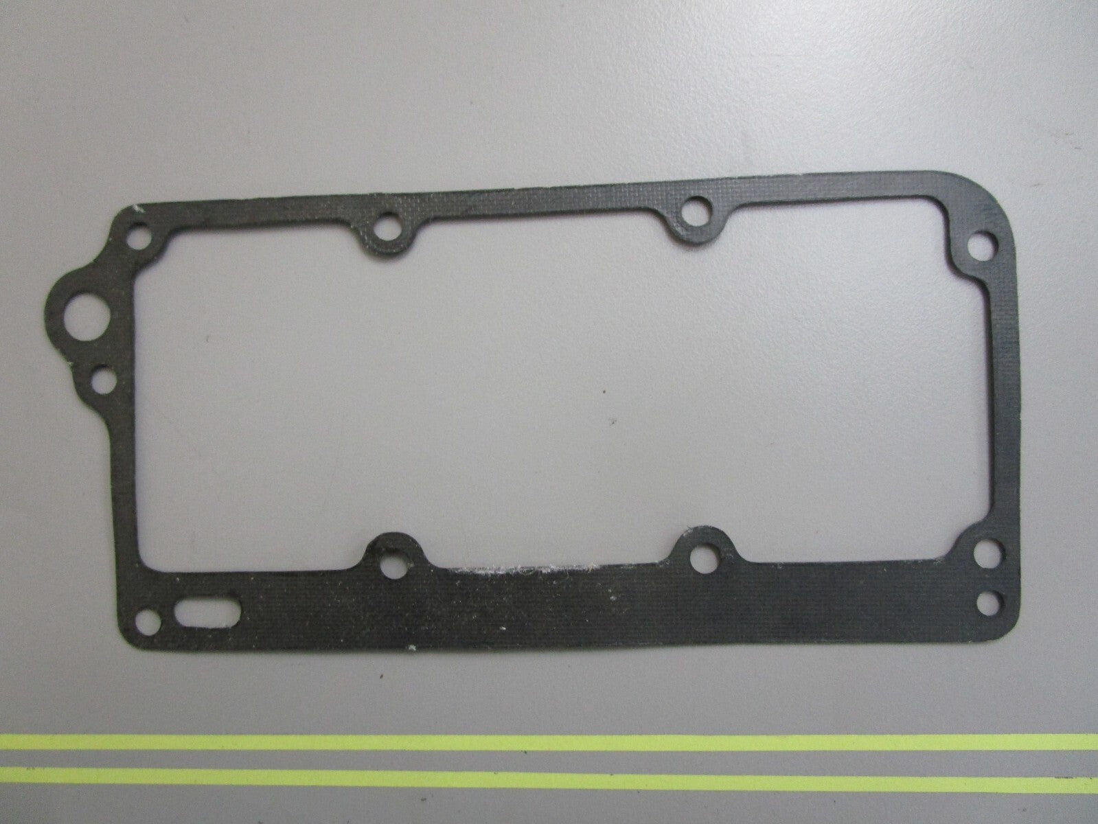 *NEW OEM* 0810 OMC Johnson Evinrude Gasket 203257 0203257