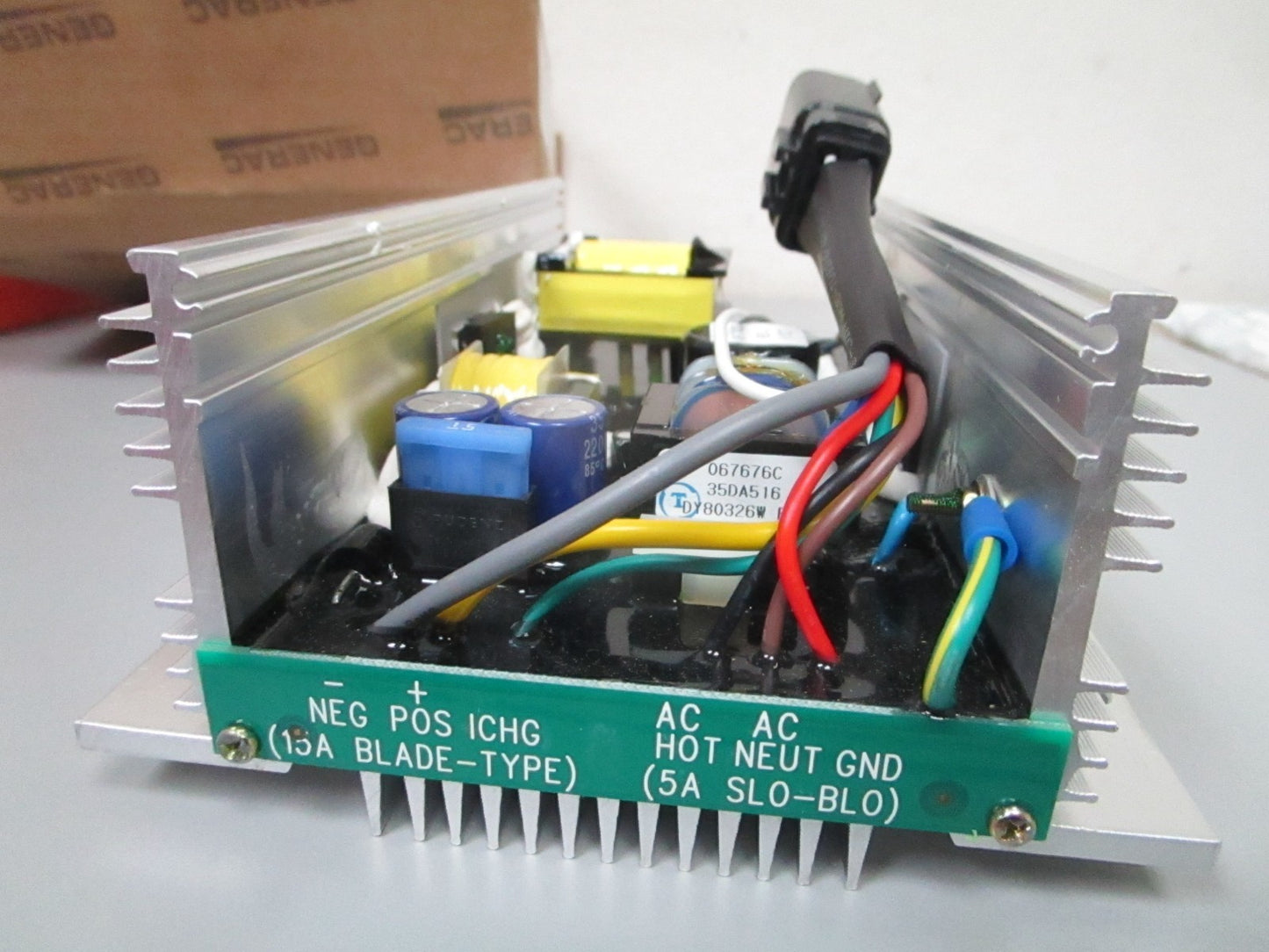 *NEW OEM* 0720 Generac 12V 10A PCB Batter Charger 0F1740C