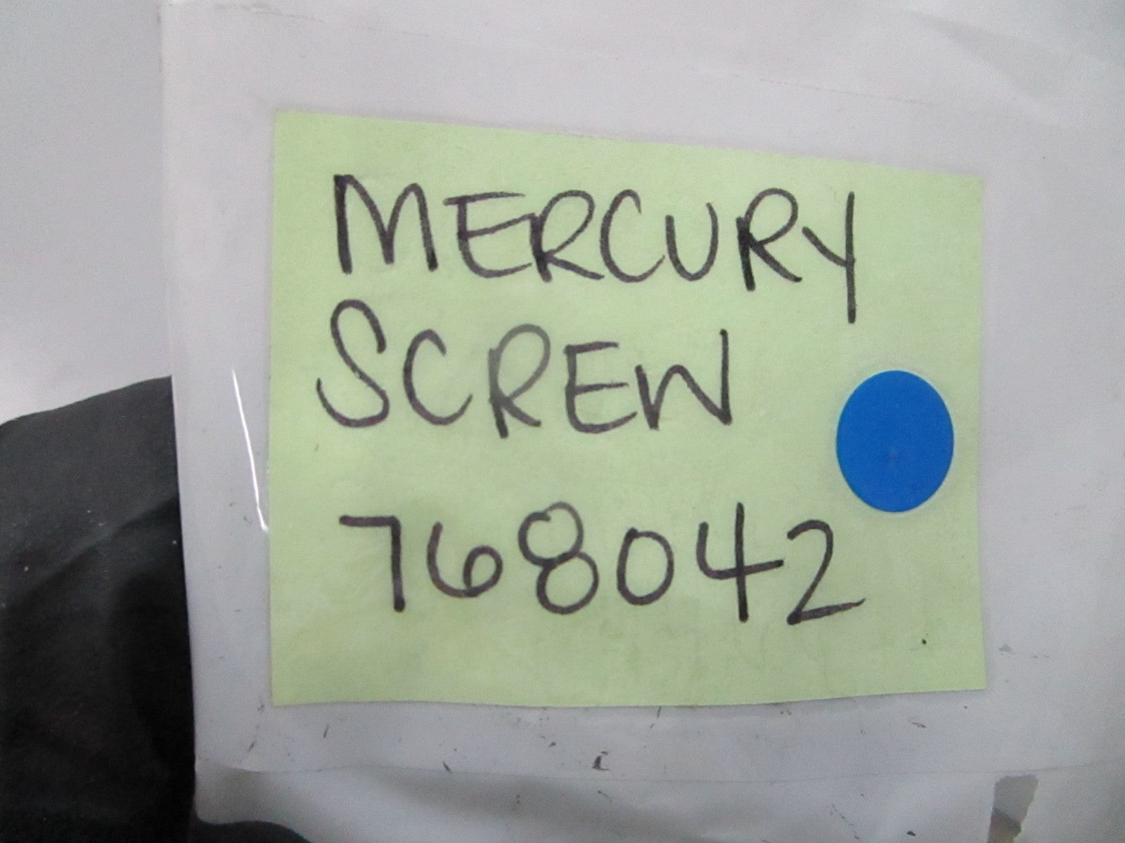 *NEW OEM* 0810 Mercury Quicksilver Screw 768042
