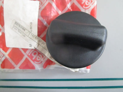 NEW OEM 1404700005 Mercedes-Benz Fuel Tank Cap 0820