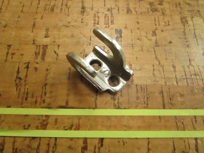 *NEW OEM* 0810 OMC Johnson Evinrude Shift Lock 305737 0305737