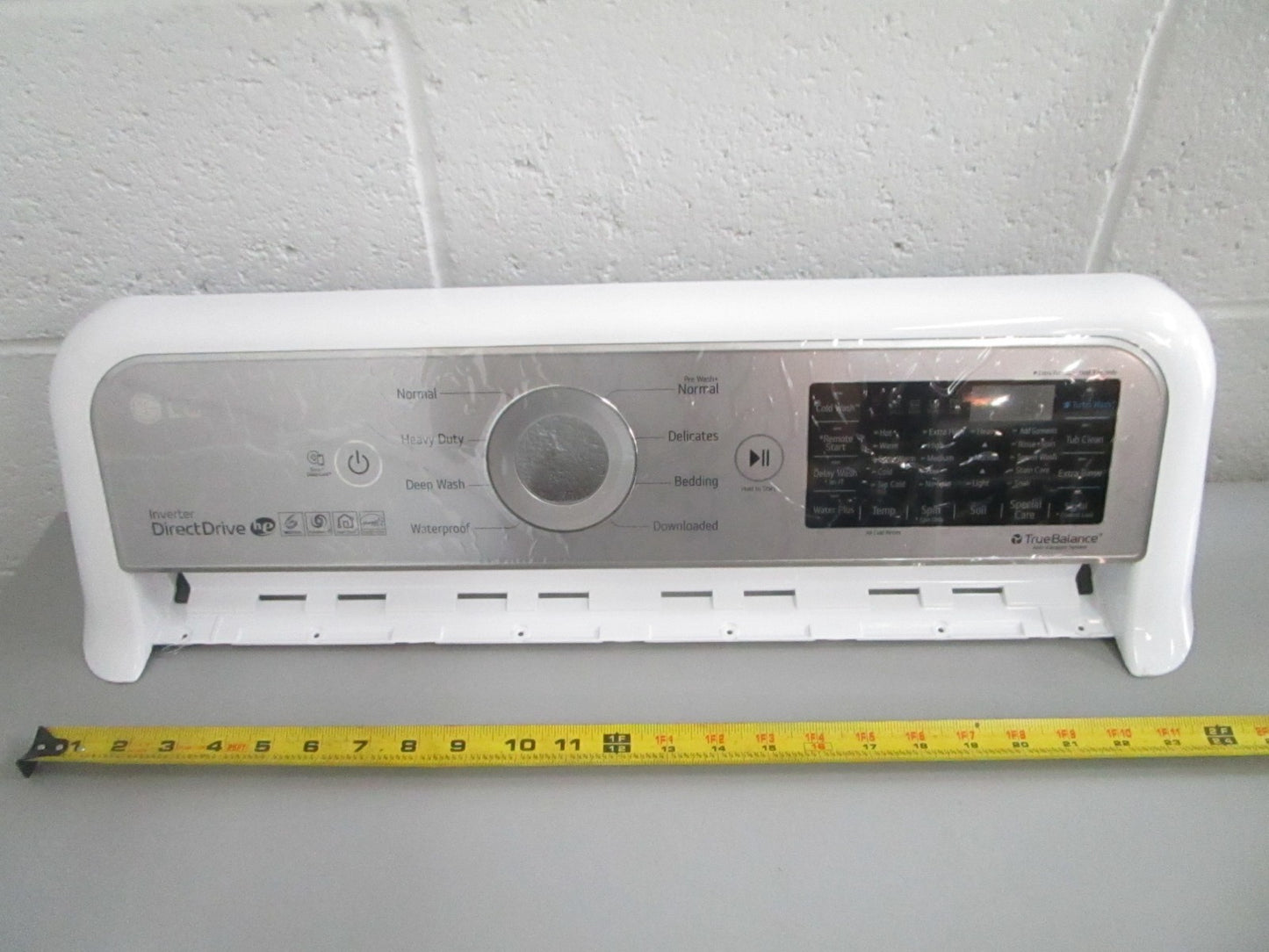 NEW OEM AGL76194001 LG Front Panel Assy 0820