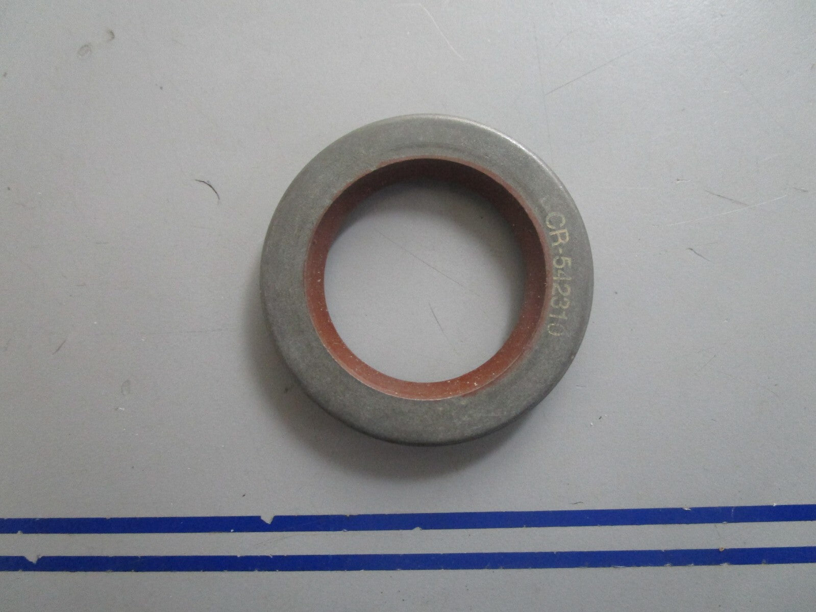 *NEW OEM* 0810 Mercury Quicksilver Seal 26-38105