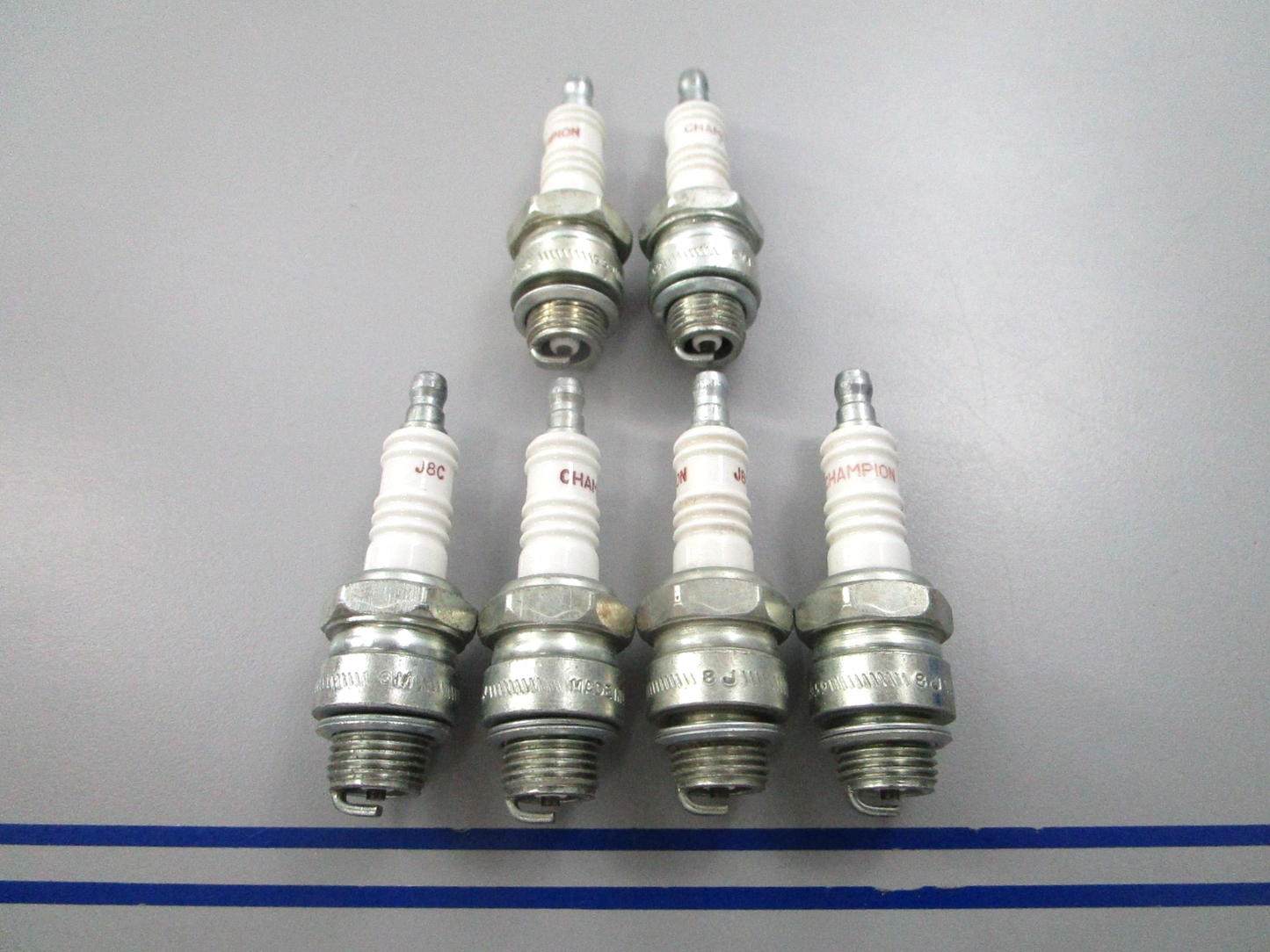 NEW (LOT OF 6) Champion J8C Spark Plug 0810