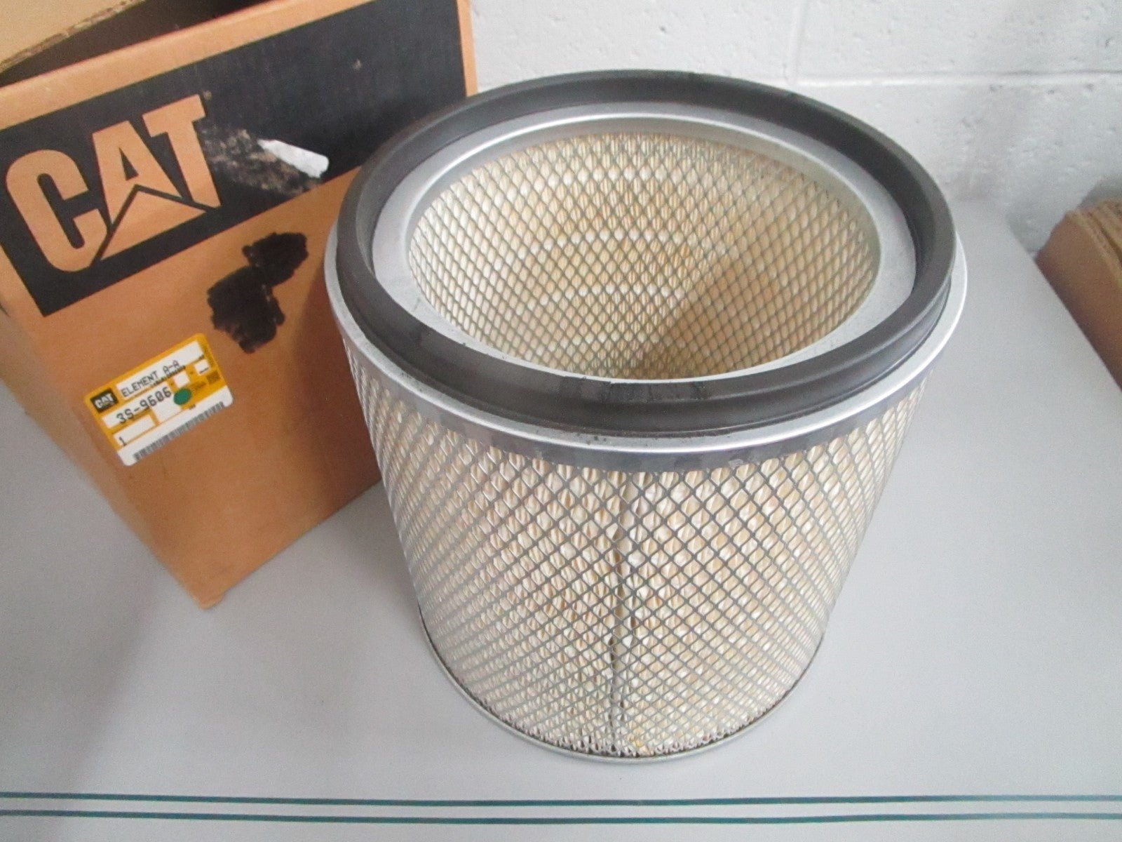 Caterpillar NEW OEM Air Filter Assy 3S-9606 Primary 3304 Engine NOS 0820