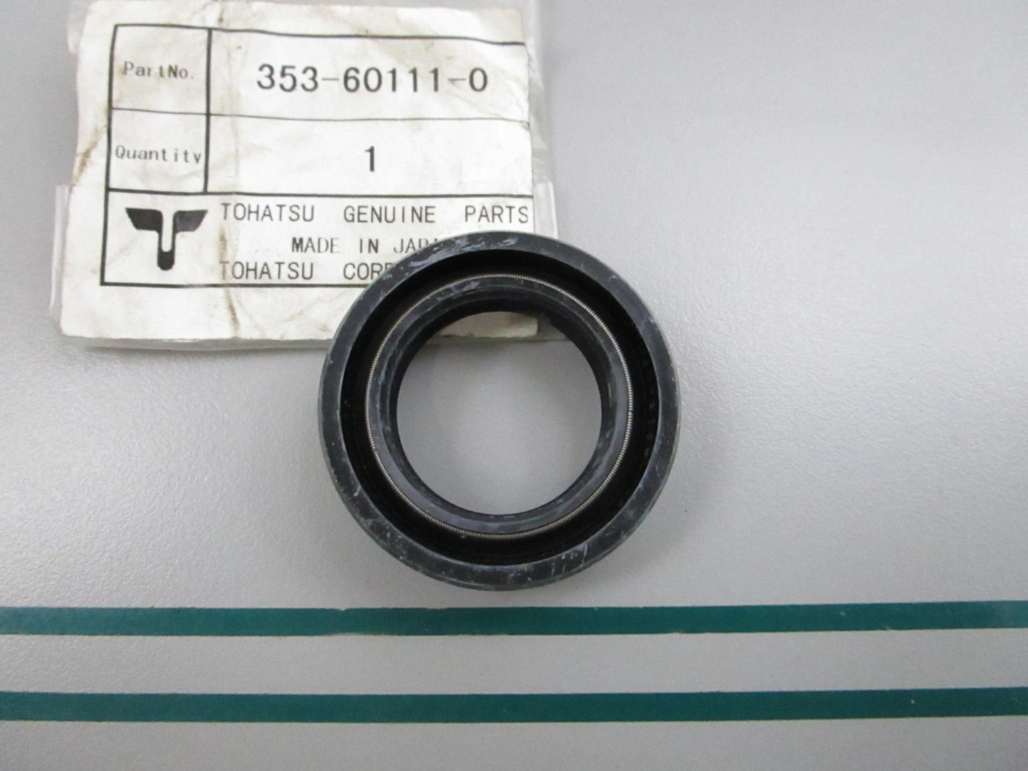 NEW OEM 353-60111-0 353601110 Tohatsu Oil Seal 0810