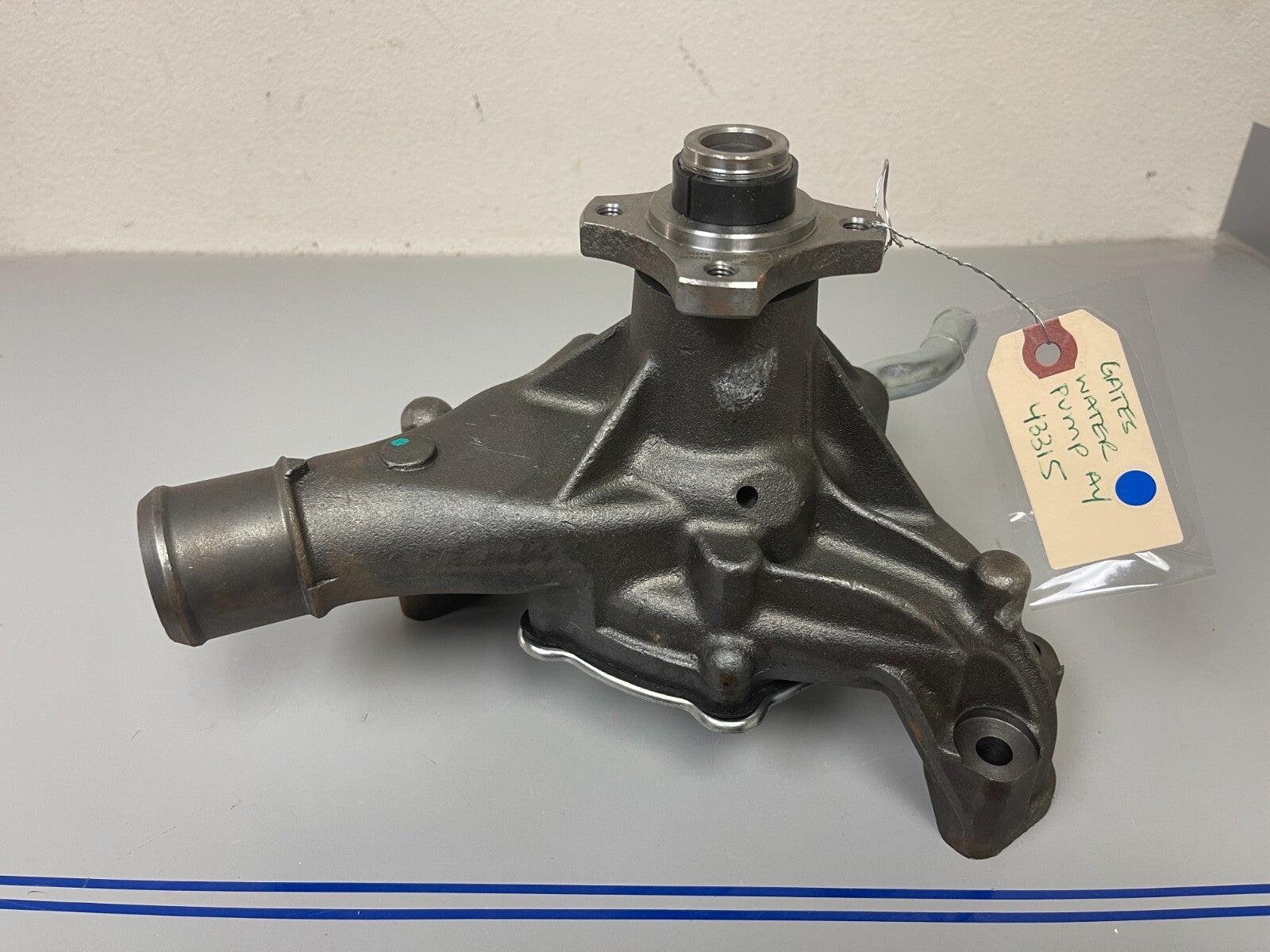 *NEW OEM* 0720 Gates Water Pump Assembly 43315
