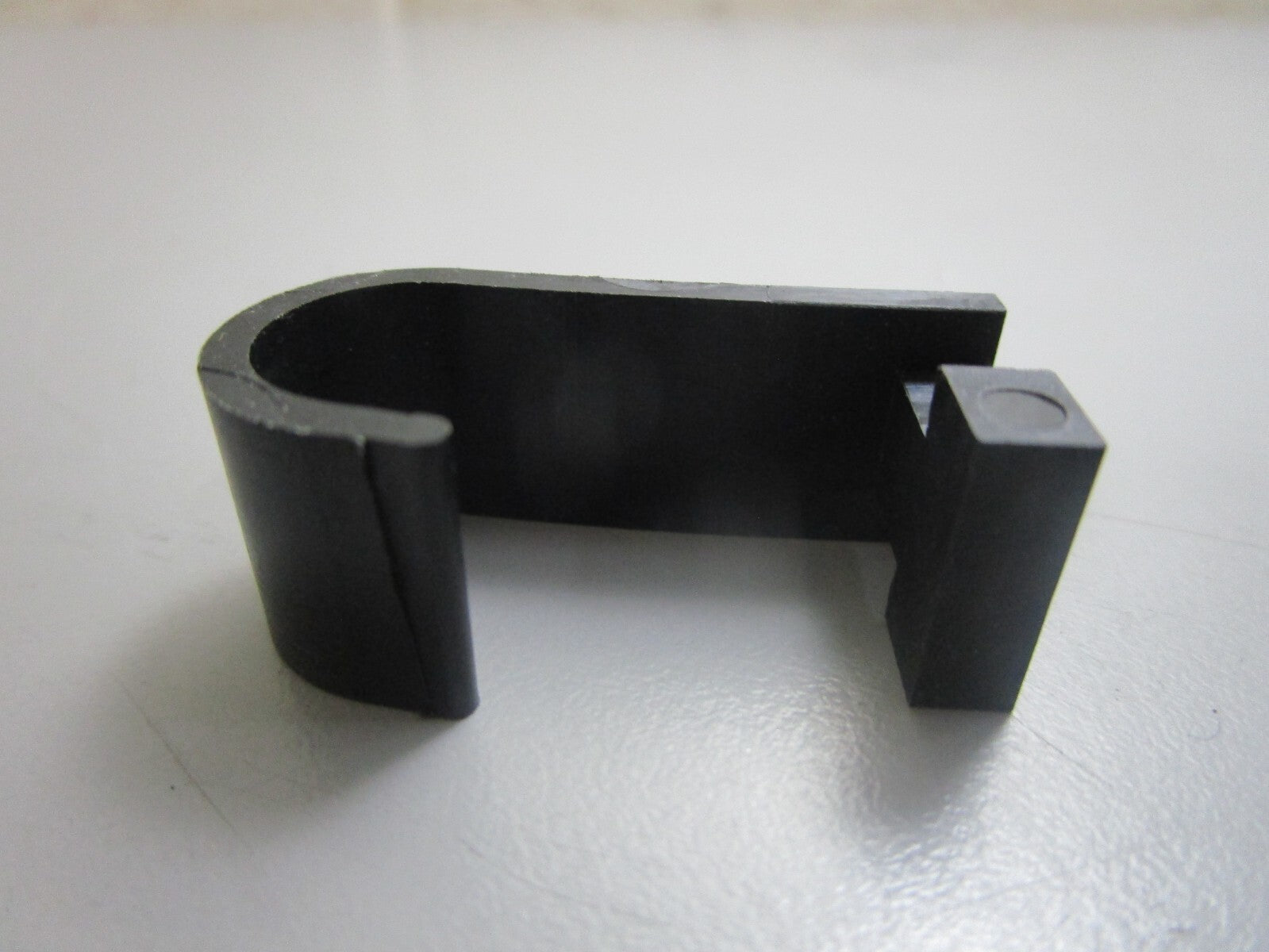 *NEW OEM* 0810 Mercury Quicksilver Rod Retainer 61007