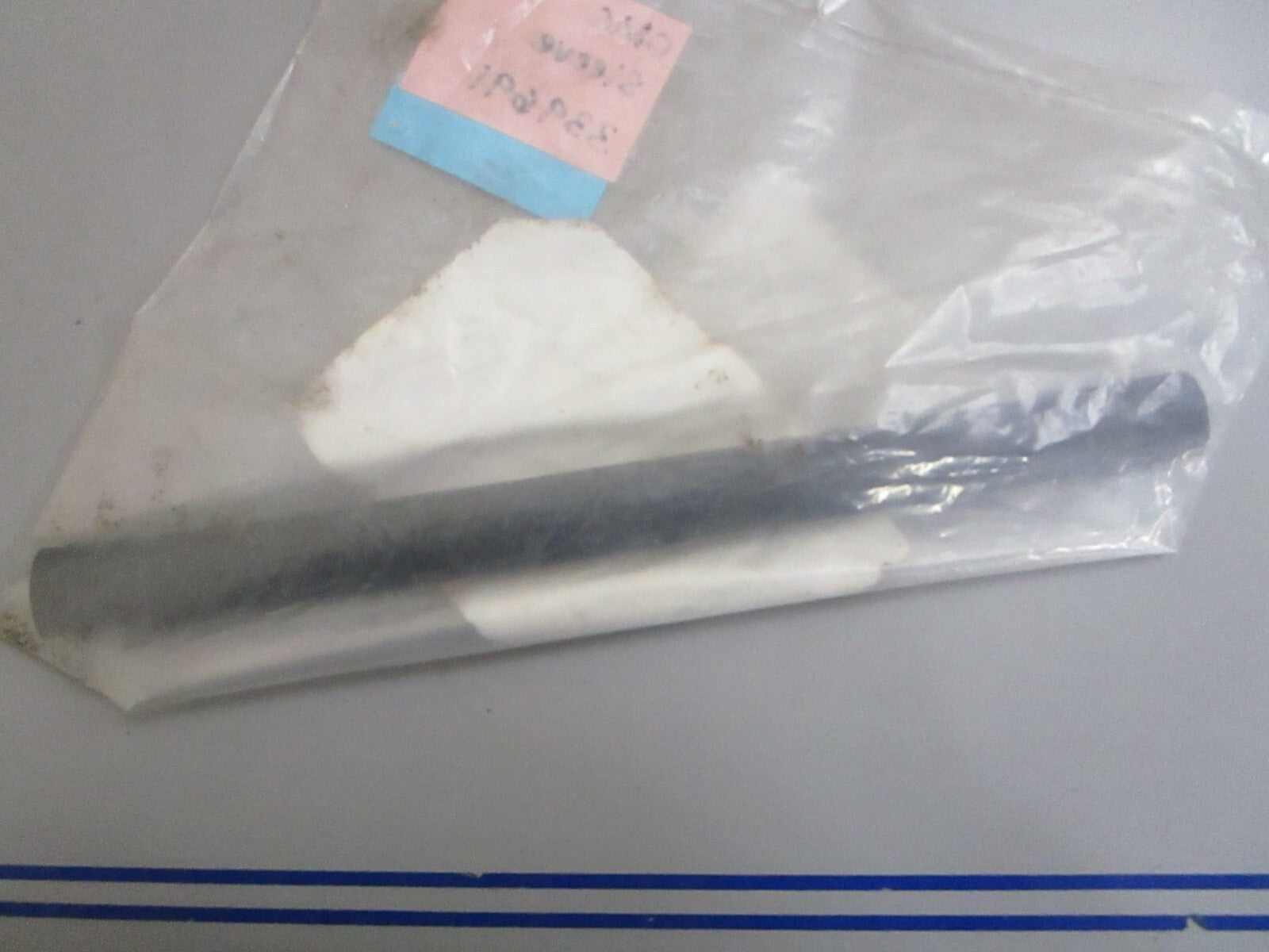 *NEW OEM* 0810 OMC Johnson Evinrude Sleeve 339691 0339691