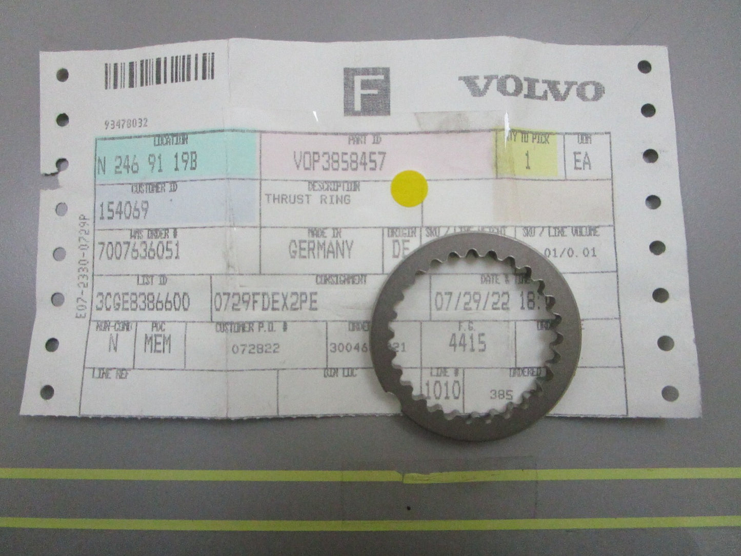 *NEW OEM* 0810 Volvo Penta Thrust Ring 3858457