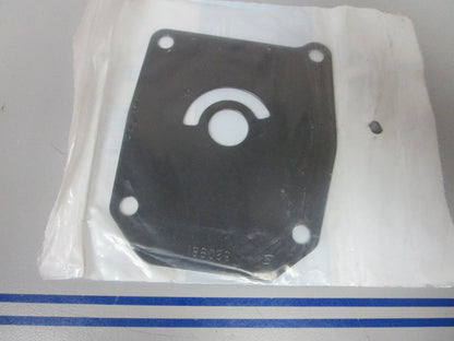 *NEW OEM* 0810 OMC Johnson Evinrude Impeller Housing Plate 320981 0320981