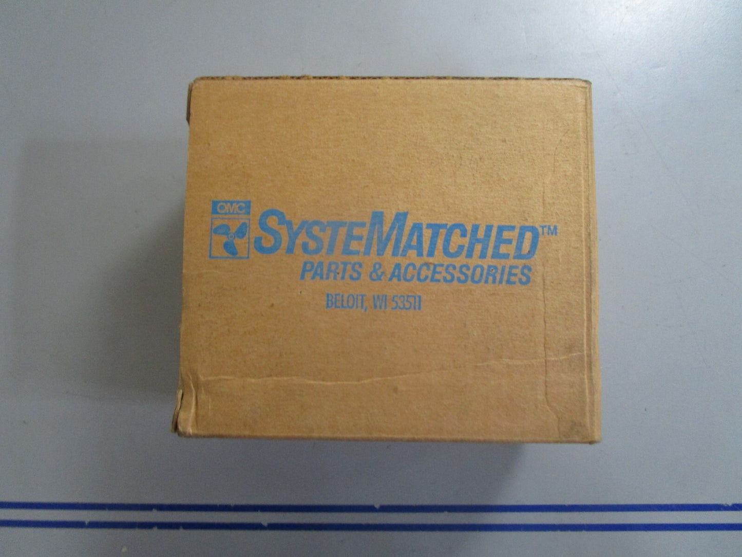 *NEW OEM* 0810 OMC Johnson Evinrude Impeller Housing 435672 0435672