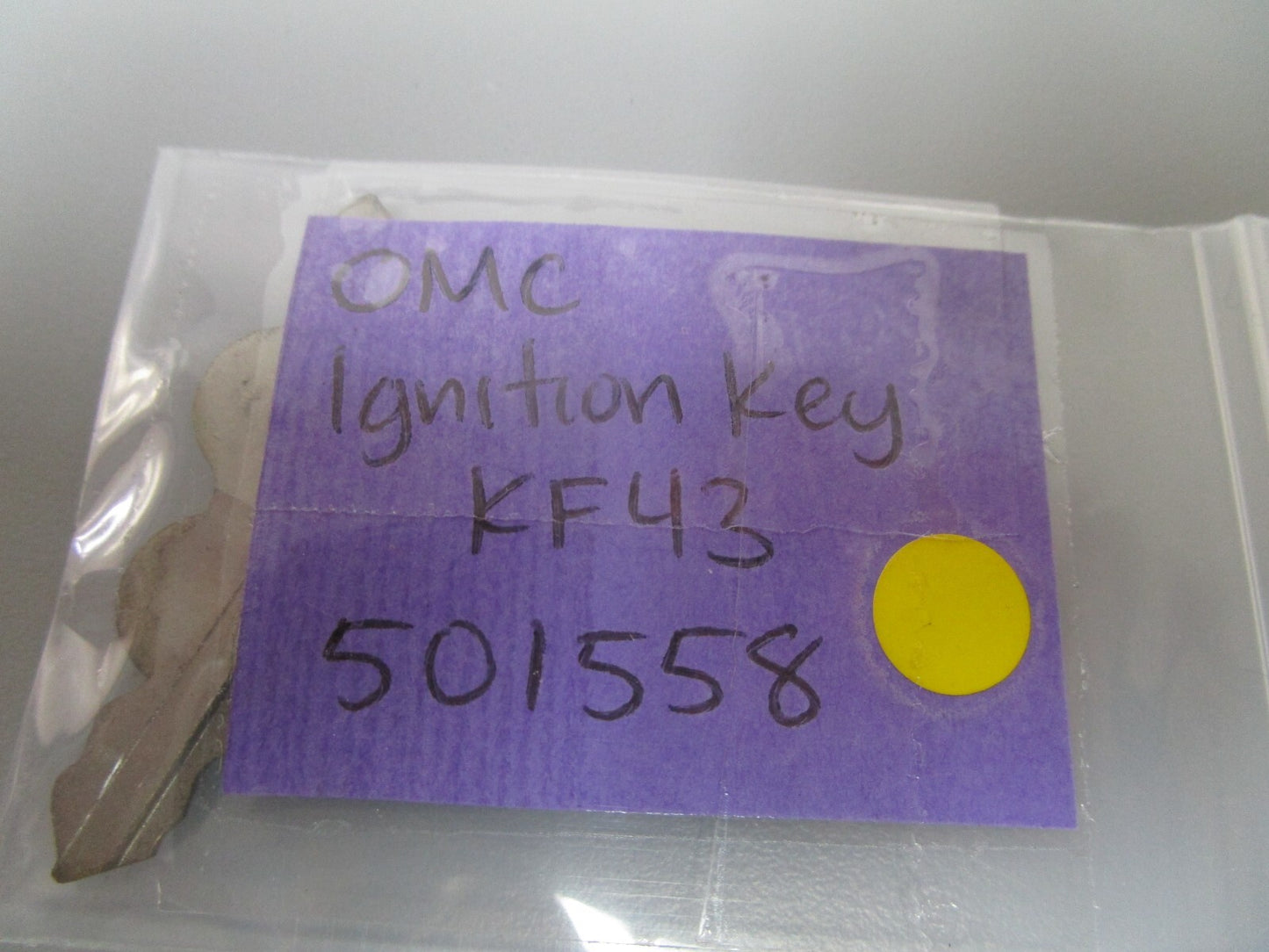 *NEW OEM* 0810 OMC Johnson Evinrude Key KF43 501558 0501558