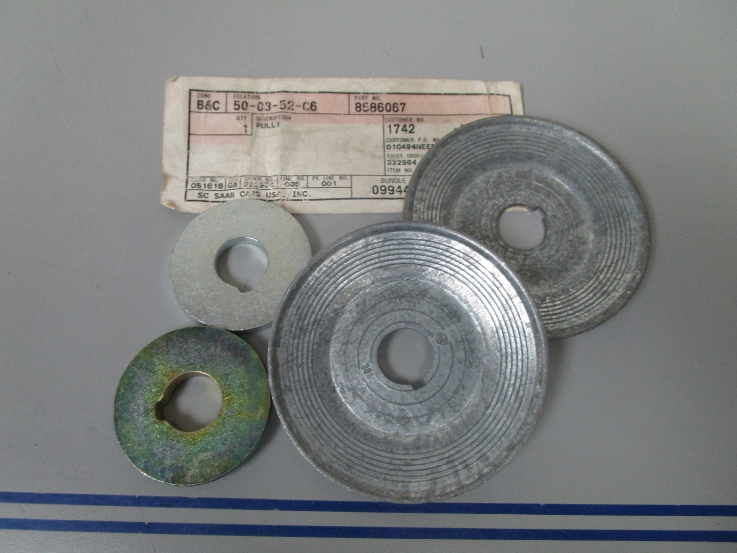 *NEW OEM* 0720 SAAB Pulley Assembly 8586067