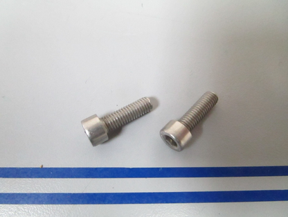 *NEW OEM* (LOT OF 2) 0810 Mercury Quicksilver Screw 10-40003 5