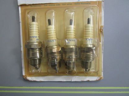 *NEW OEM* (LOT OF 4) 0810 Volvo Penta Spark Plug 876123
