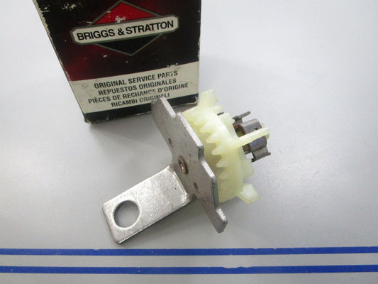 NEW OEM 691997 Briggs & Stratton Governor/Oil Slinger 0810