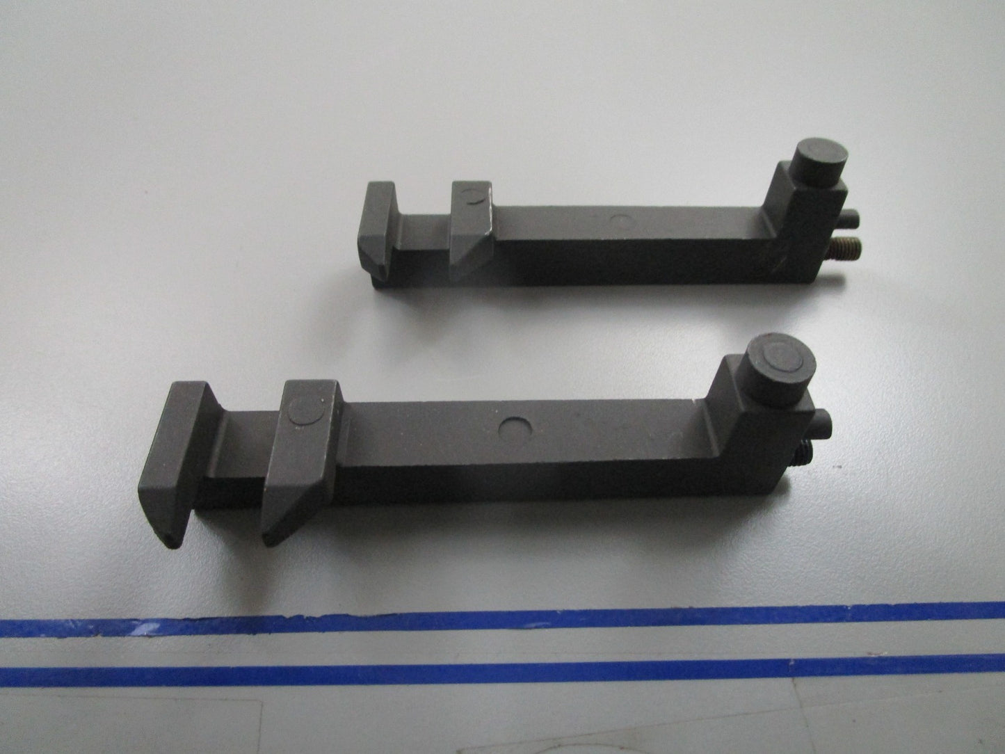 *NEW OEM* (LOT OF 2) 0810 Mercury Quicksilver Shift Slide 33981T1