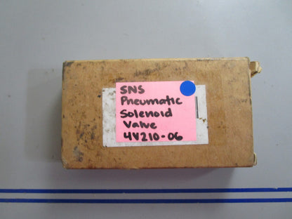 *NEW* 0810 SNS Pneumatic Solenoid Valve 4V210-06