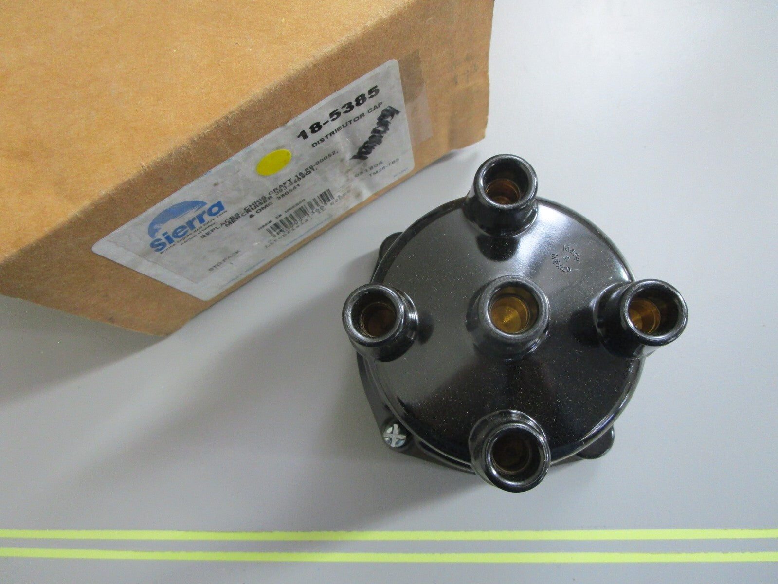 *NEW* 0810 Sierra Distributor Cap 18-5385 Replaces: Mercruiser 393-9459Q1