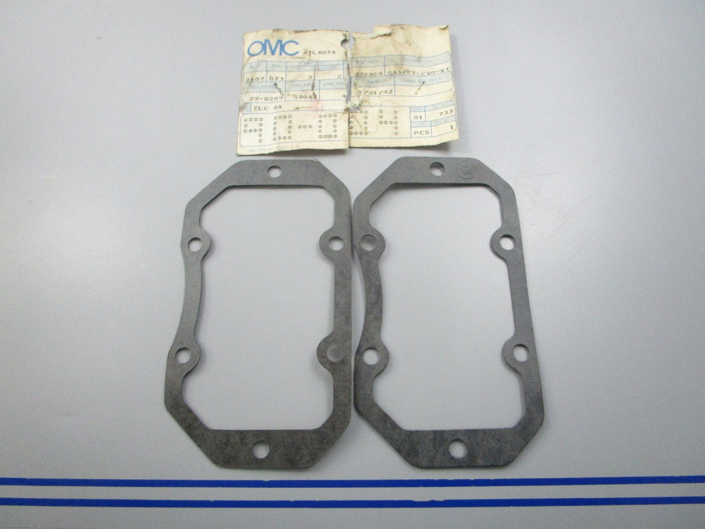 NEW OEM (LOT OF 2) 322858 0322858 OMC Johnson Evinrude Gasket 0810