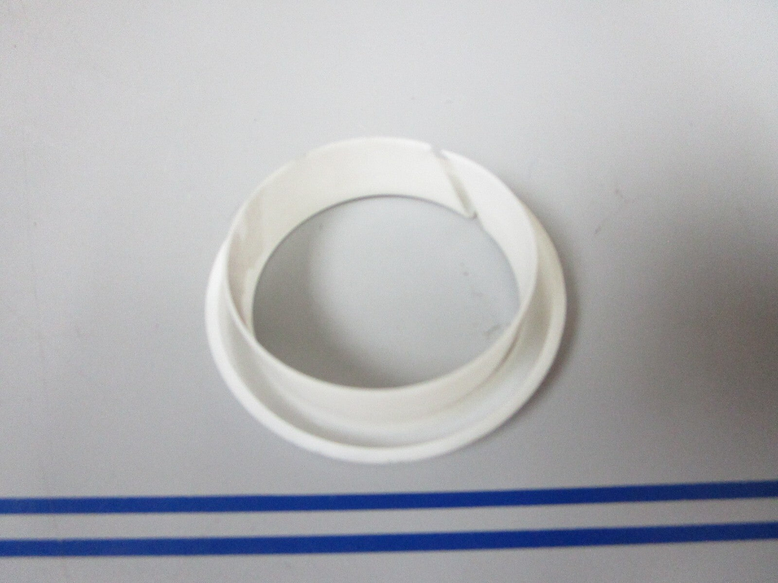 *NEW OEM* 0810 OMC Johnson Evinrude Bushing 323033 0323033