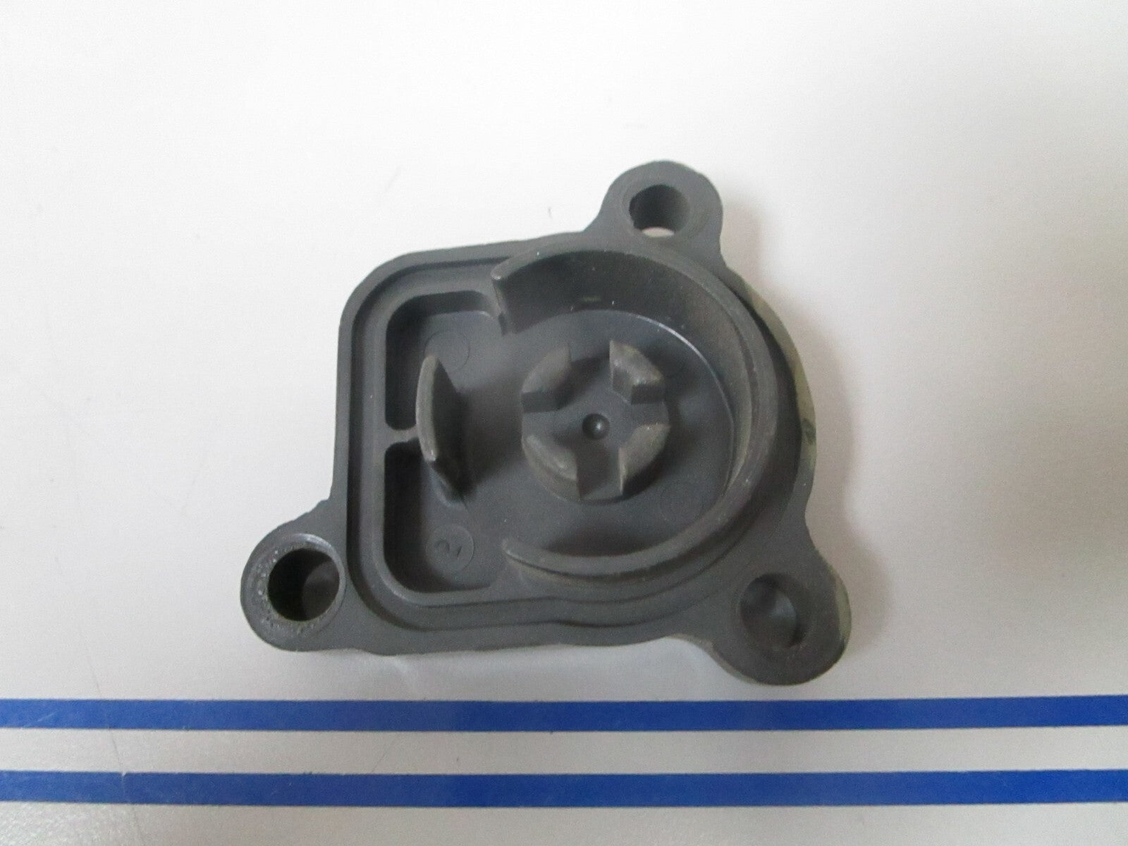 *NEW OEM* 0810 OMC Johnson Evinrude Thermostat Cover 336181 0336181