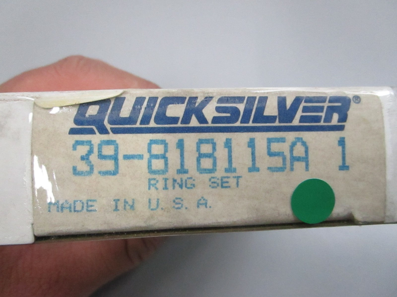 NEW OEM 39-818115A1 Mercury Quicksilver 2 Piston Ring Set 0810