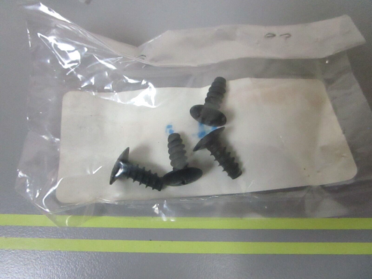 *NEW OEM* (LOT OF 4) 0810 Yamaha Screw 90149-05962-00