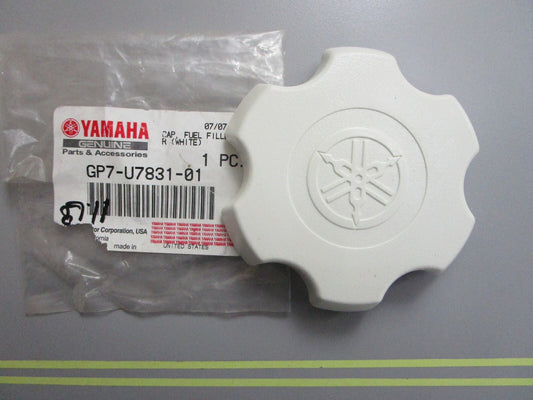 *NEW OEM* 0810 Yamaha Fuel Filter Cap GP7-U7831-01-00