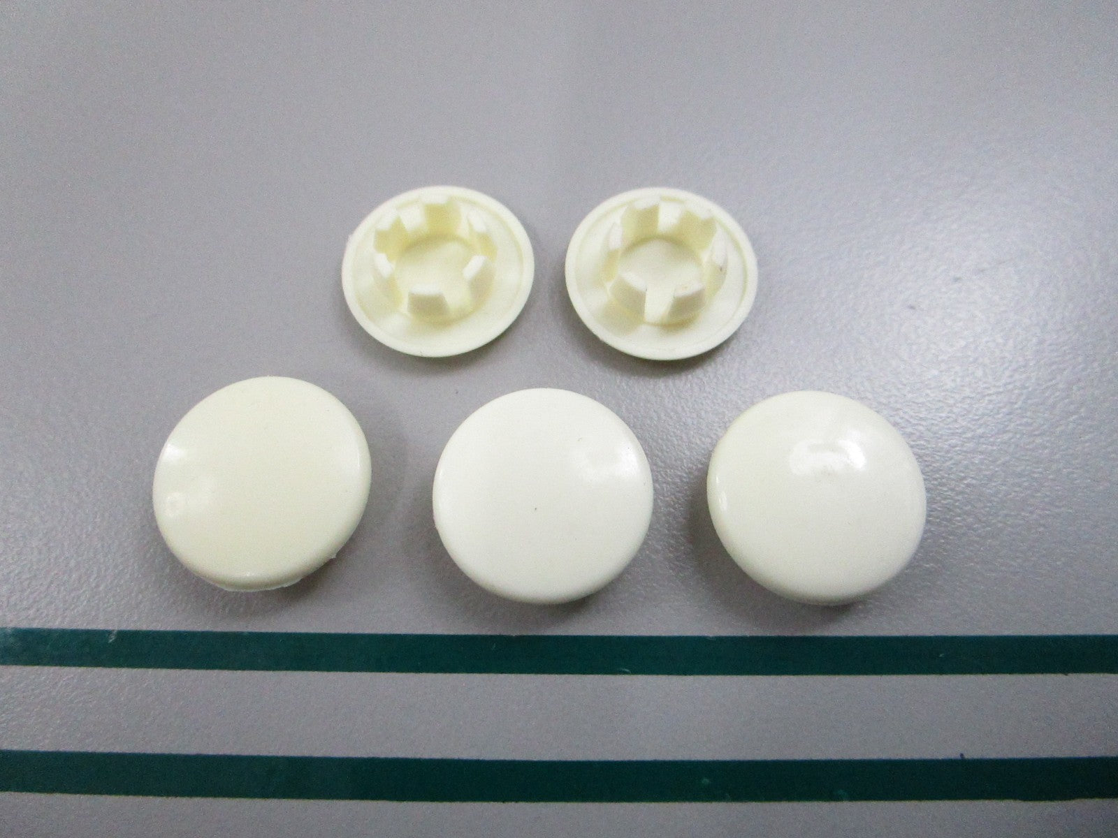 NEW OEM (LOT OF 5) 19-29850 Mercury Quicksilver Plug 0810