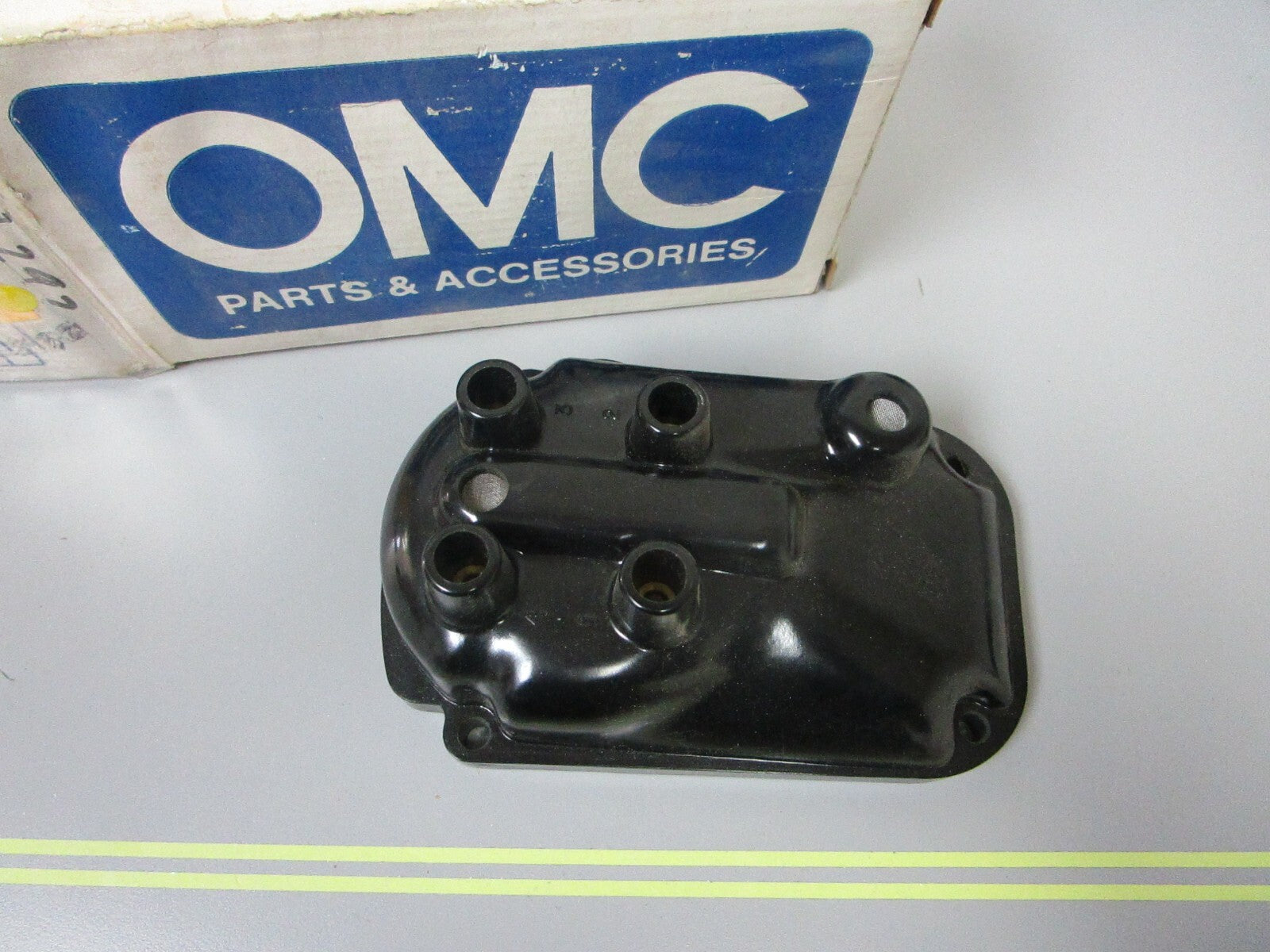 *NEW OEM* 0720 OMC Johnson Evinrude Distributor Cap 580292 0580292