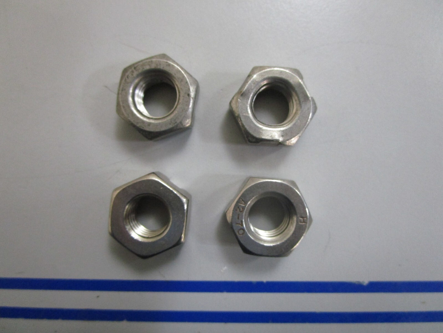 *NEW OEM* (LOT OF 4) 0810 Volvo Penta Nut 946672 0946672