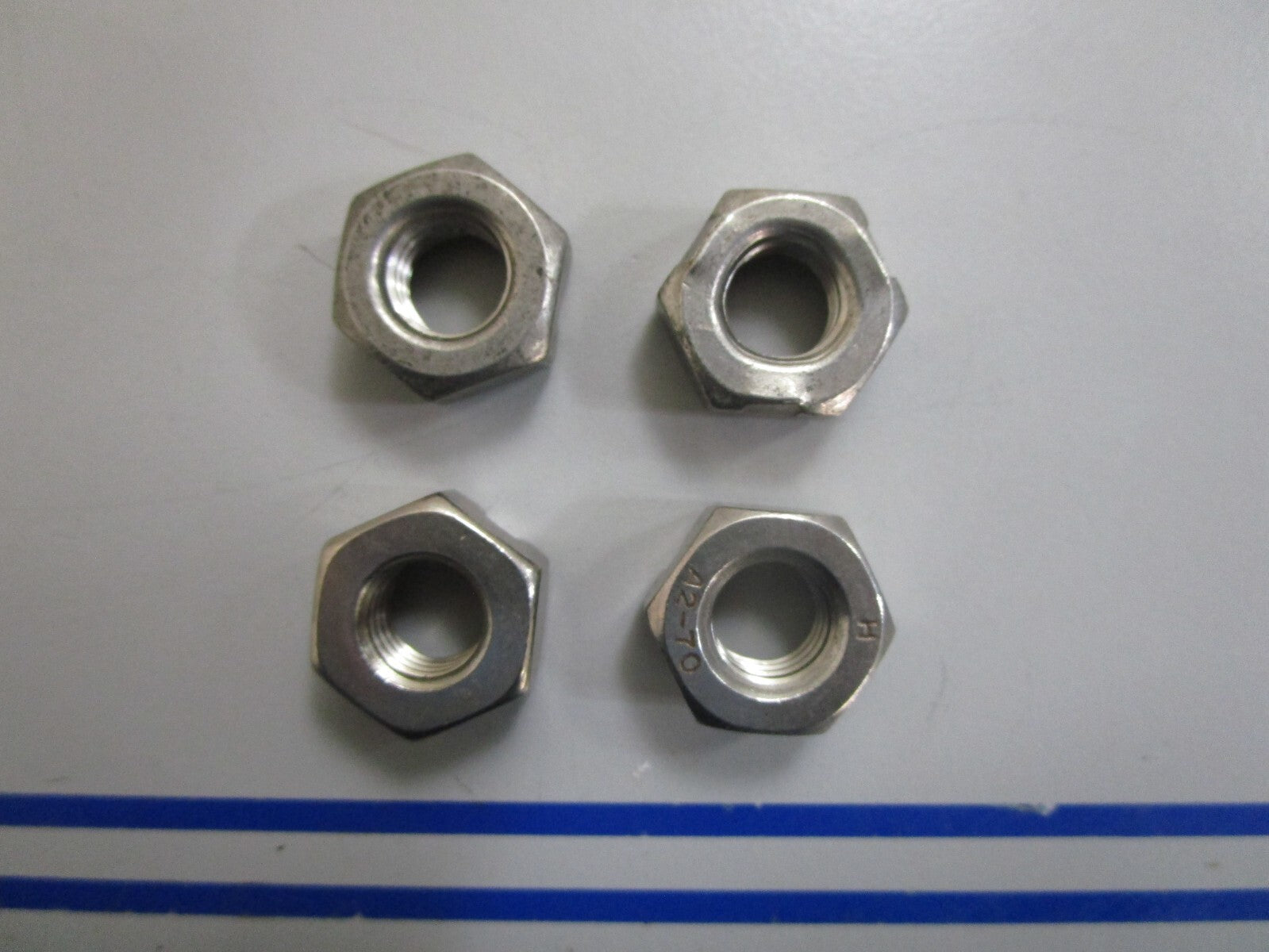 *NEW OEM* (LOT OF 4) 0810 Volvo Penta Nut 946672 0946672