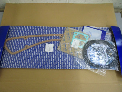 *NEW OEM* 0820 Volvo Penta Gasket Set 876359