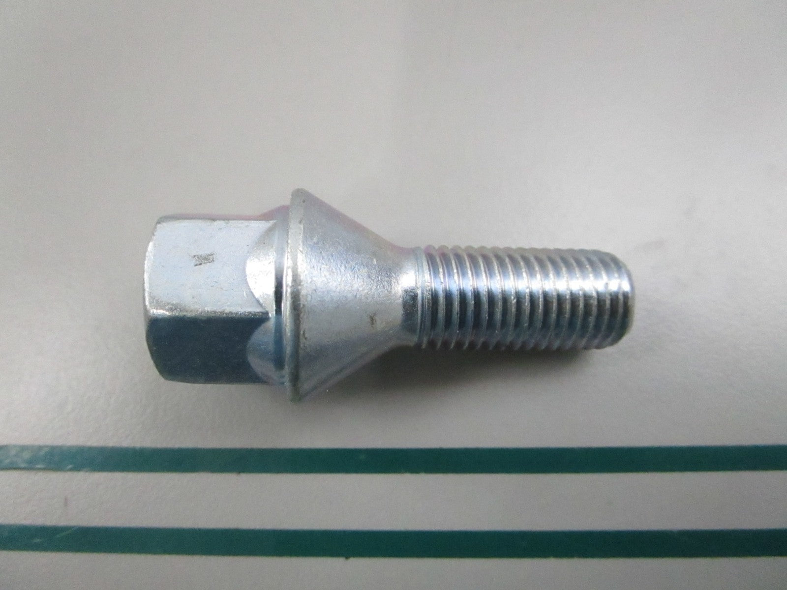 NEW OEM 1264010670 Mercedes-Benz Lug Bolt 0810