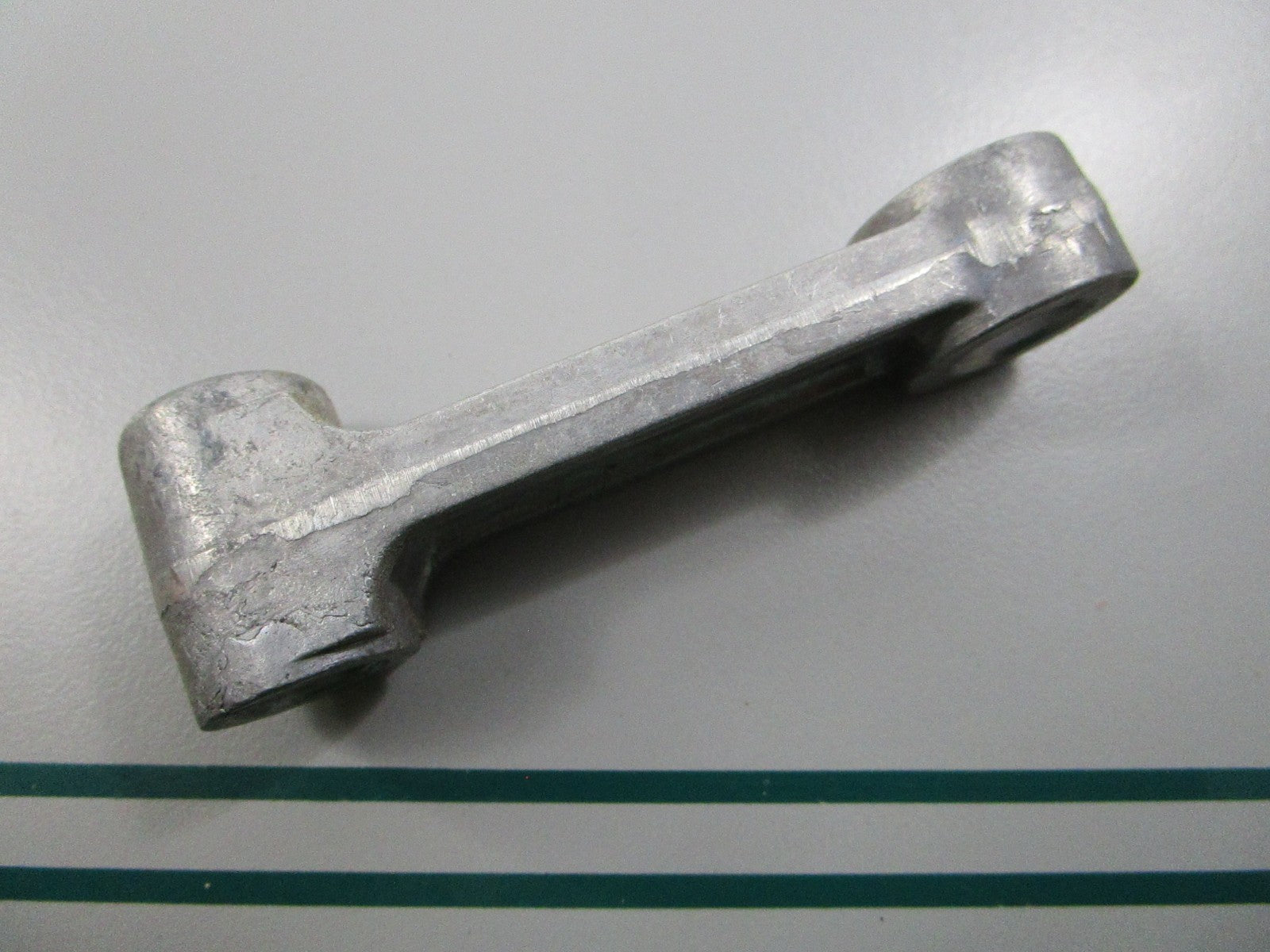 NEW OEM 211675 Briggs & Stratton Counterweight Link 0810