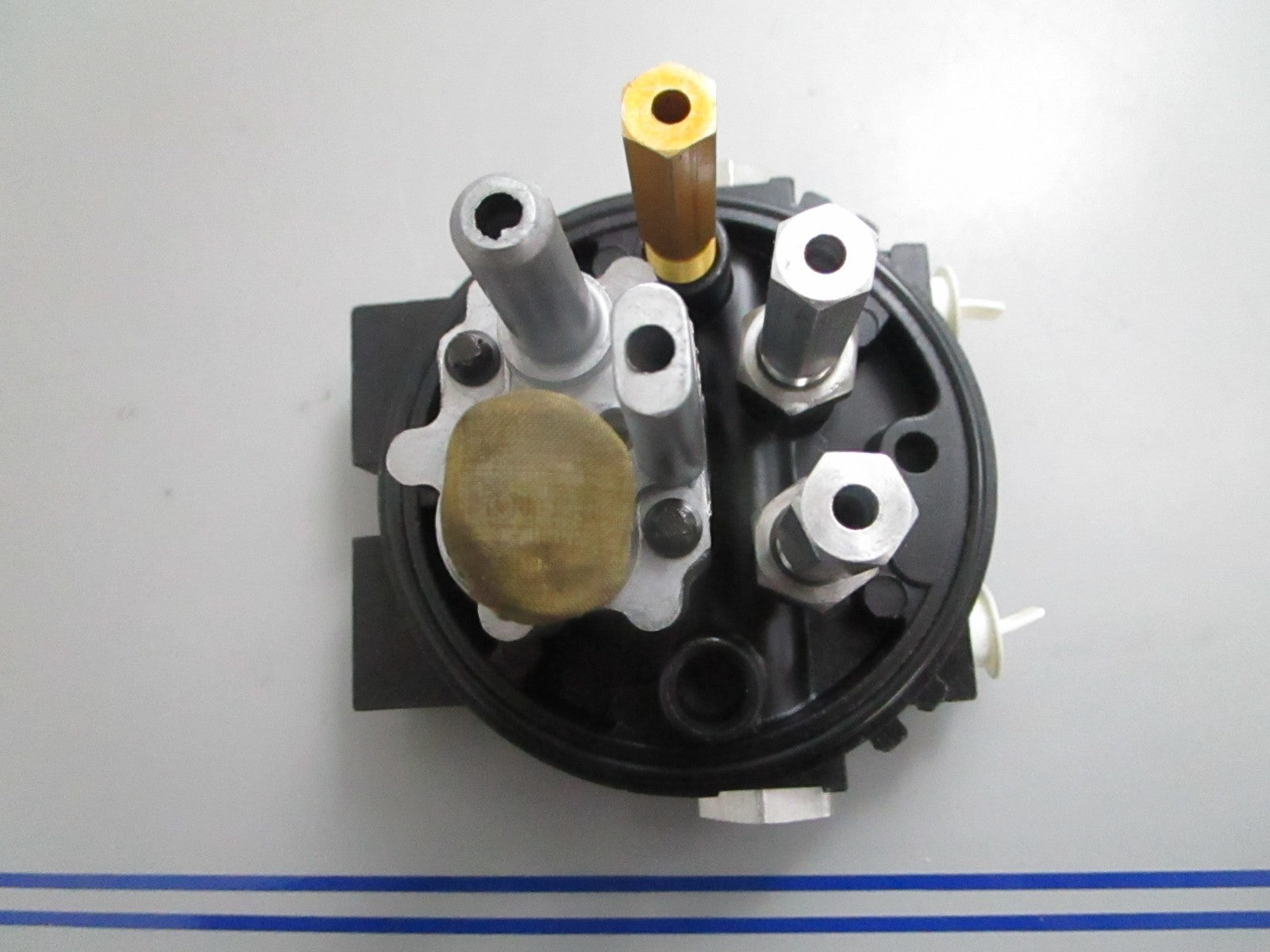 *NEW OEM* 0820 Mercury Quicksilver Adaptor 18528