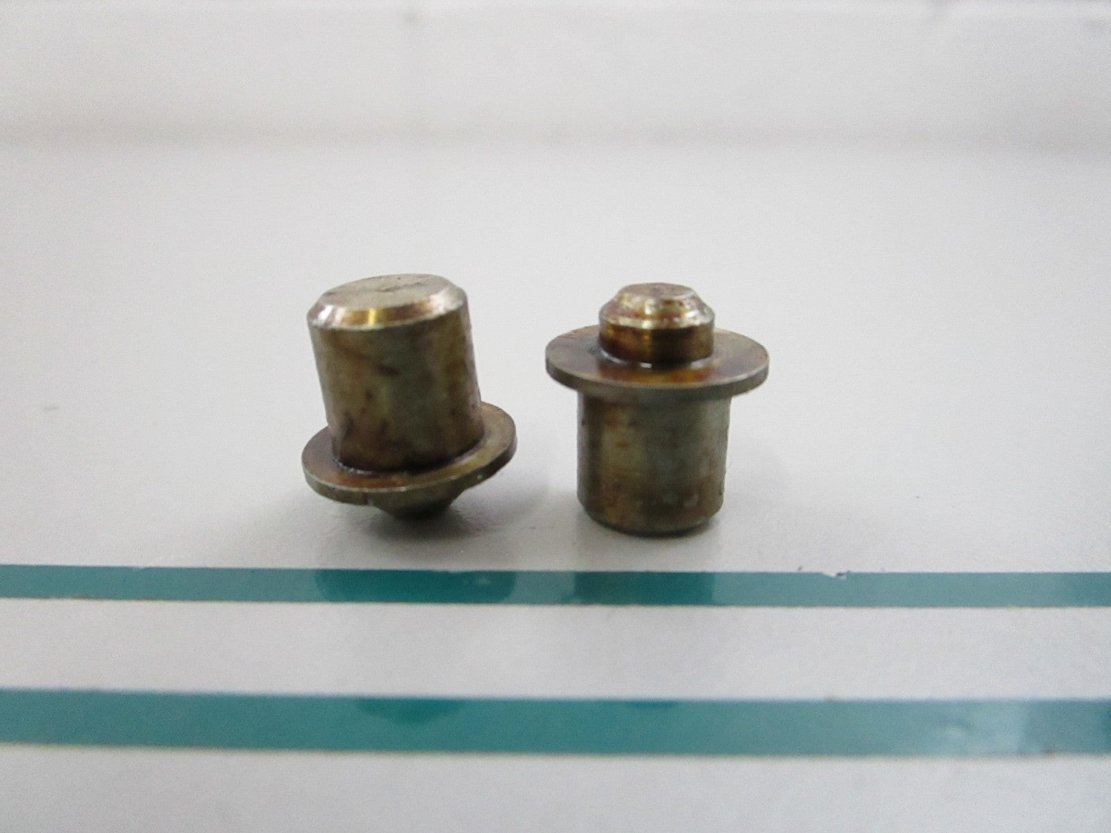 NEW OEM (LOT OF 2) 910203 0910203 OMC Johnson Evinrude Guide 0810